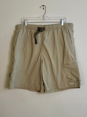 Columbia Packable Men's Beige Cargo Shorts with Adjustable Web Belt